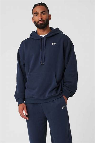Alo Men's Sets Rarely Drop in Price: the Secret Behind the 30% off Rush