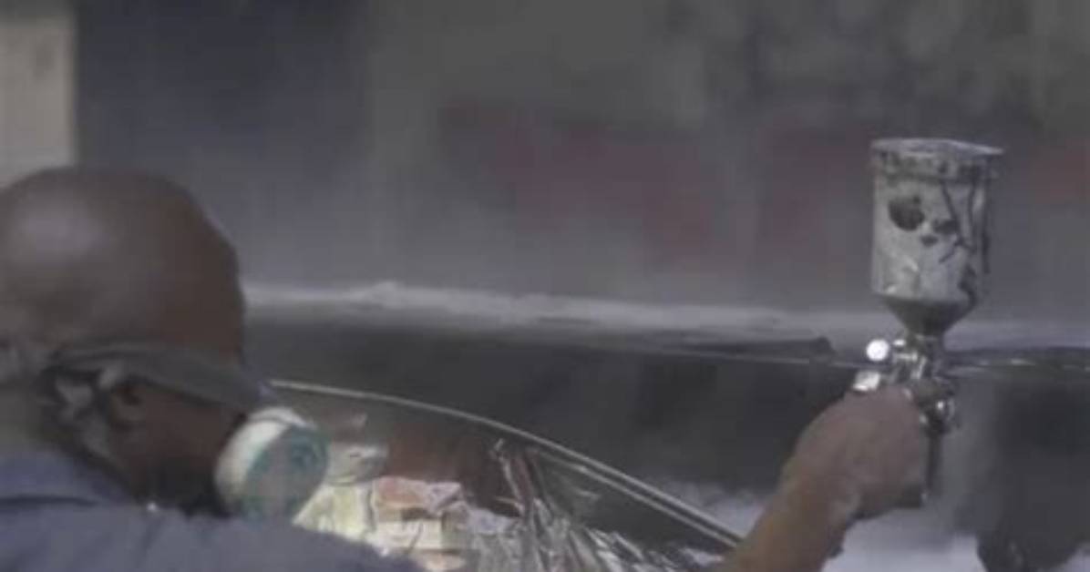Caught on Camera: Mechanic Spray-Paints Old Part Instead of Chevrolet Compressor Replacement in Viral Tiktok