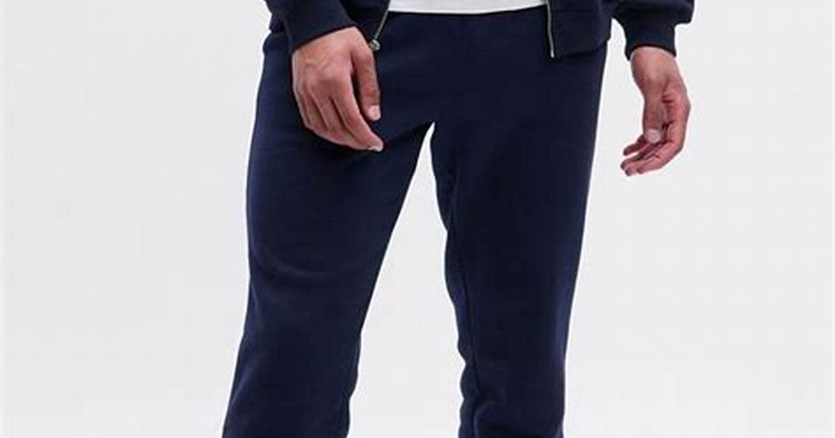 Gap Slashes Price on Best-Selling Vintagesoft Terry Joggers by 50% Today