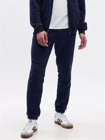 Gap Slashes Price on Best-Selling Vintagesoft Terry Joggers by 50% Today
