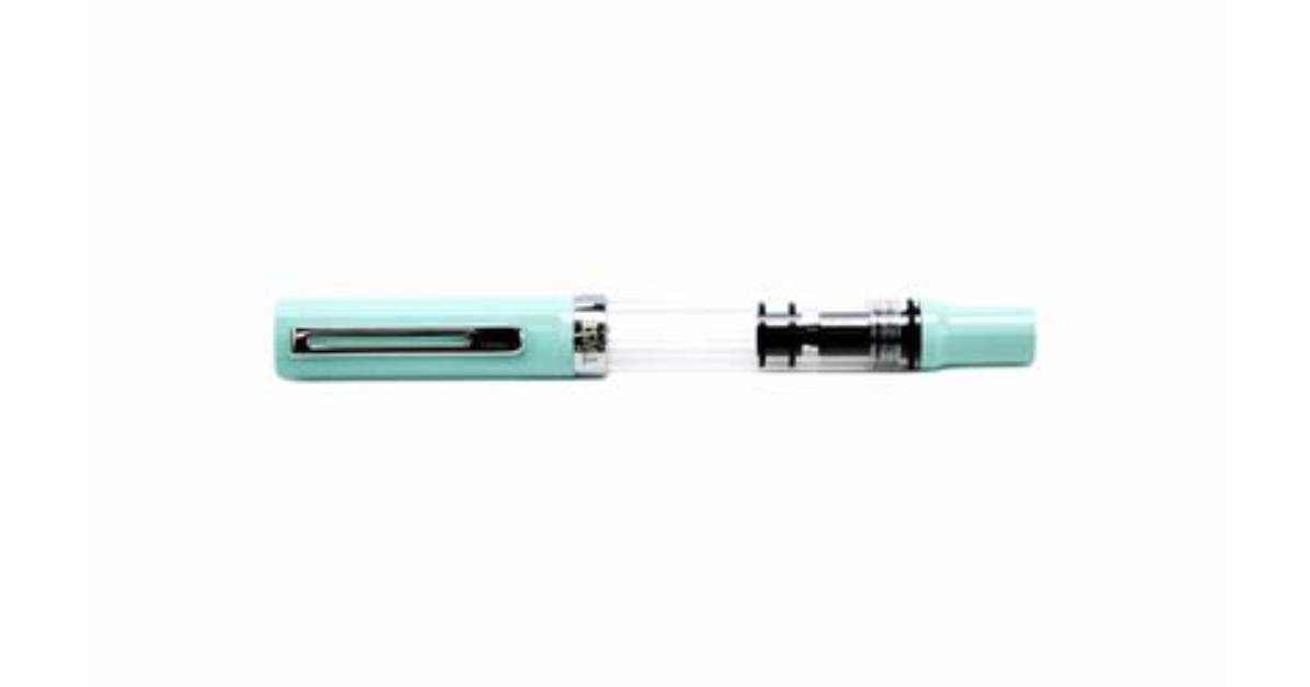 Inside the Tiffany Mint Fountain Pen: Close-up Nib Shots, Real Writing Tests, and Build Quality