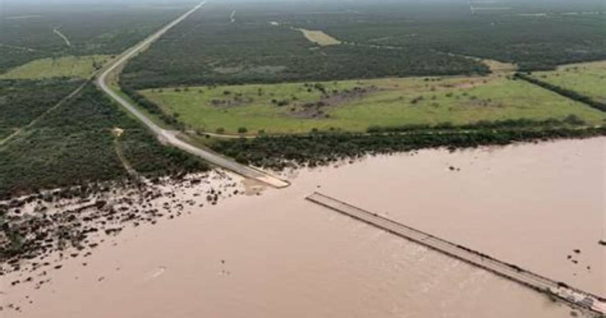 Uvalde Flooding 2026: Catastrophic Hill Country Waters Claim 2 as Entire Streets Submerge